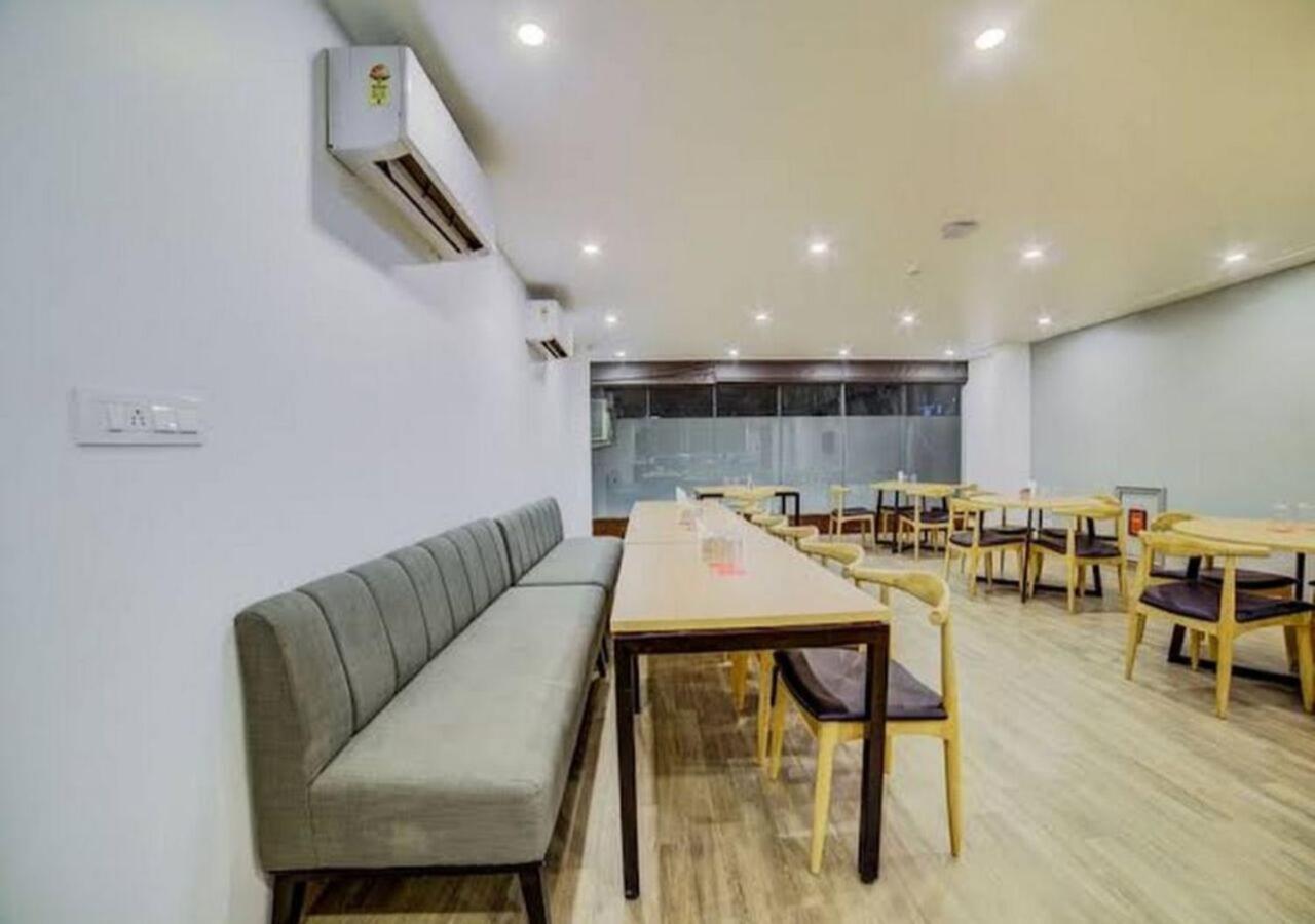 Mallenzo Suites Dlf Phase 1 Gurgaon Ngoại thất bức ảnh