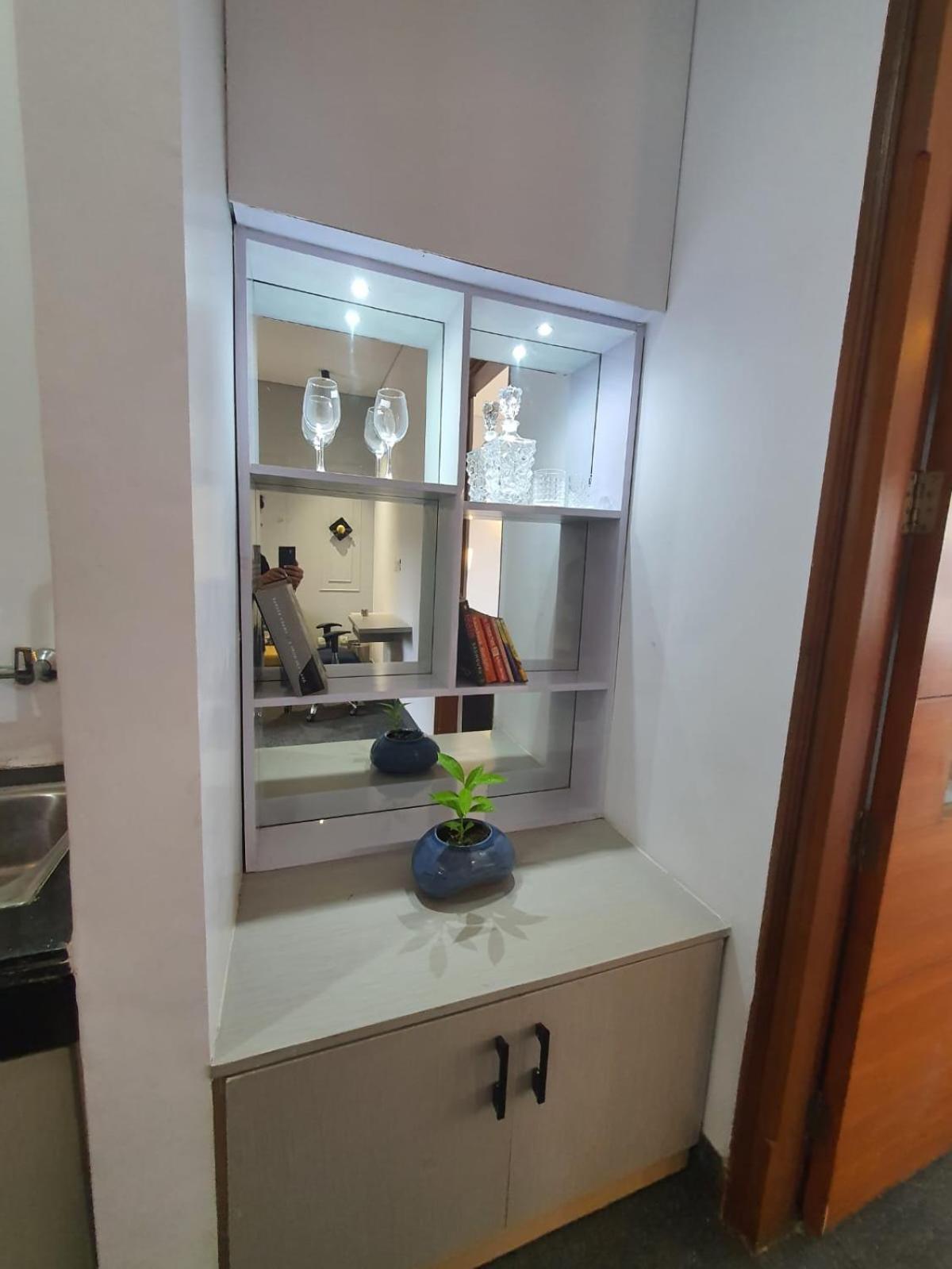 Mallenzo Suites Dlf Phase 1 Gurgaon Ngoại thất bức ảnh